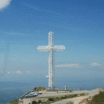 Crucea de pe Muntele Mic a „trecut” la Caransebeş