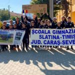 20 de copii din Slatina-Timiş vor striga azi „Hai România!” pe Arena Naţională