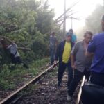 Trenul Reşiţa – Caransebeş a rămas blocat în câmp două ore, în această dimineaţă