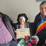 Tanti Sofia Raca din Băuţar, sărbătorită la 100 de ani