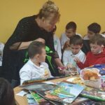 Elevii au citit împreună la Biblioteca „Mihail Halici”