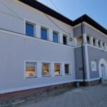 „Haine noi” pentru Primăria Constantin Daicoviciu